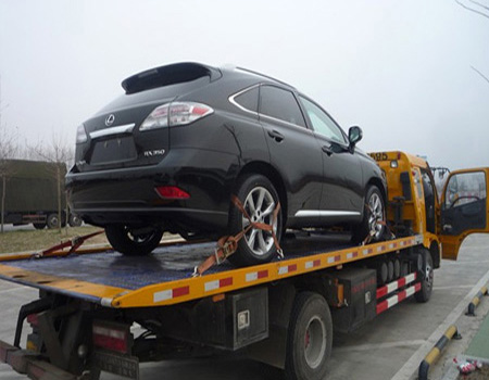 拖車(chē)救援現(xiàn)場(chǎng)圖片